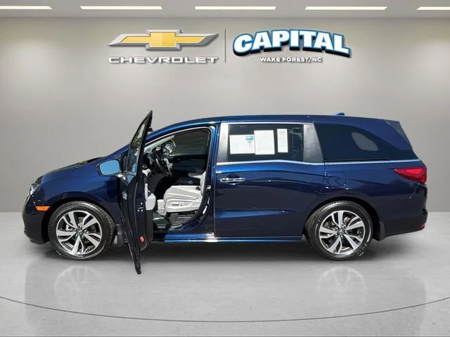 Used 2023 Blue Honda Touring image 9