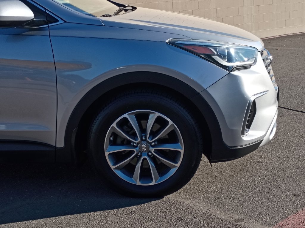 Used 2017 Iron Frost Hyundai SE image 1