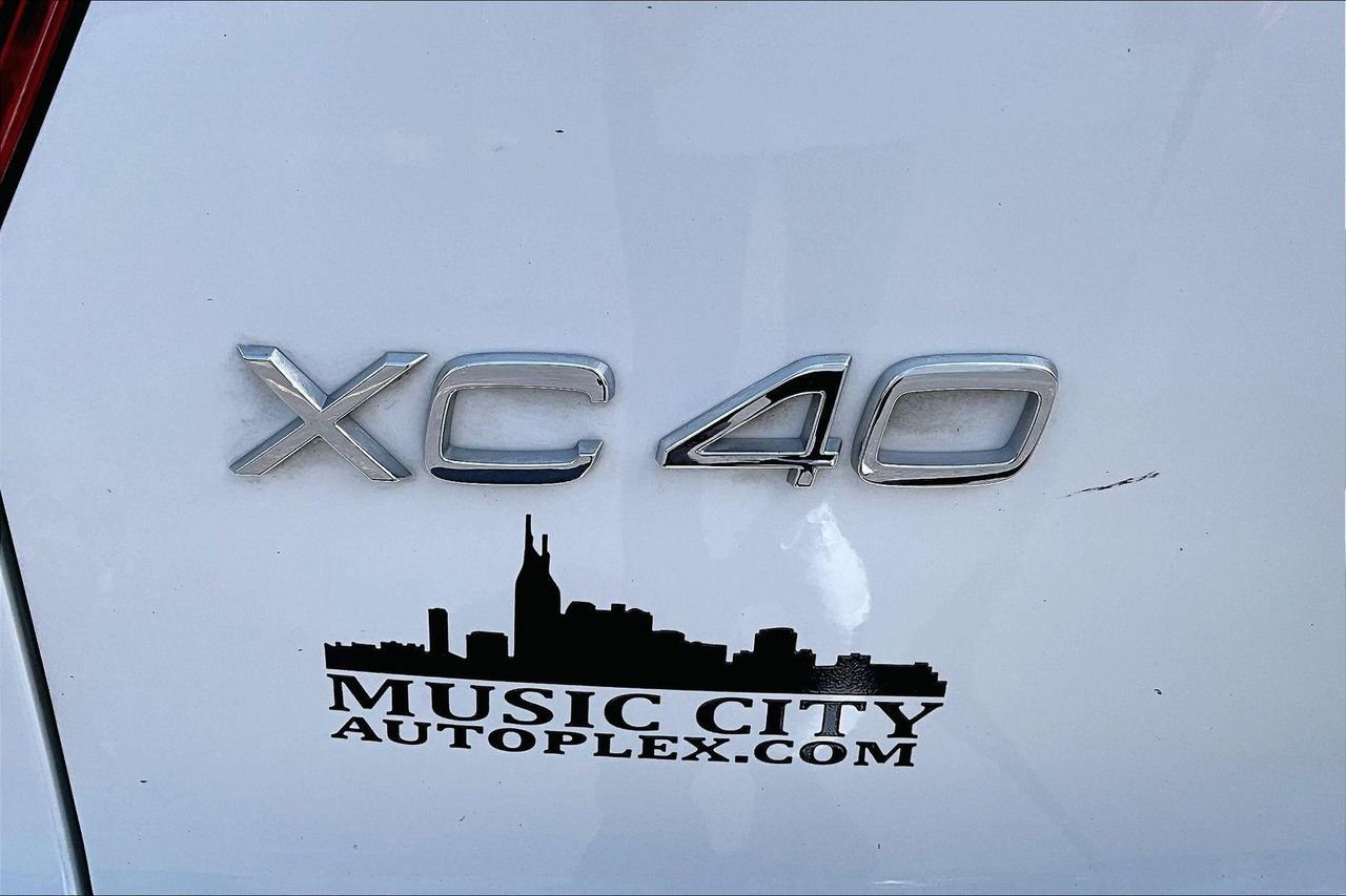 Used 2023 Crystal White Metallic Volvo B5 Plus Dark Theme image 26