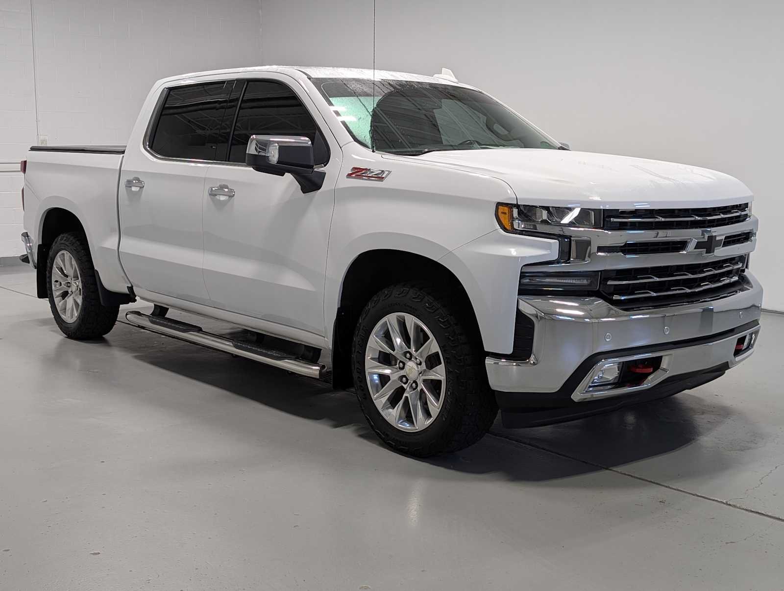 Used 2021 Summit White Chevrolet LTZ image 6