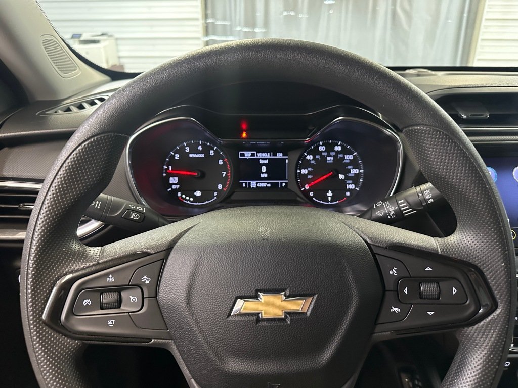 Used 2021 PACIFIC BLUE METALLIC Chevrolet LT image 9