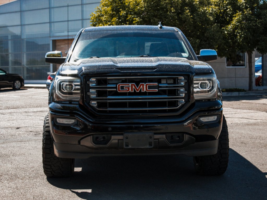 Used 2016 Onyx Black GMC SLT image 2