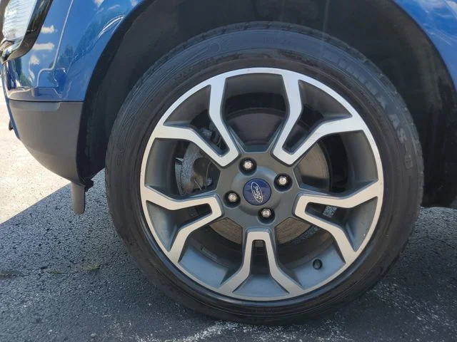 Used 2019 Blue Ford SES image 5