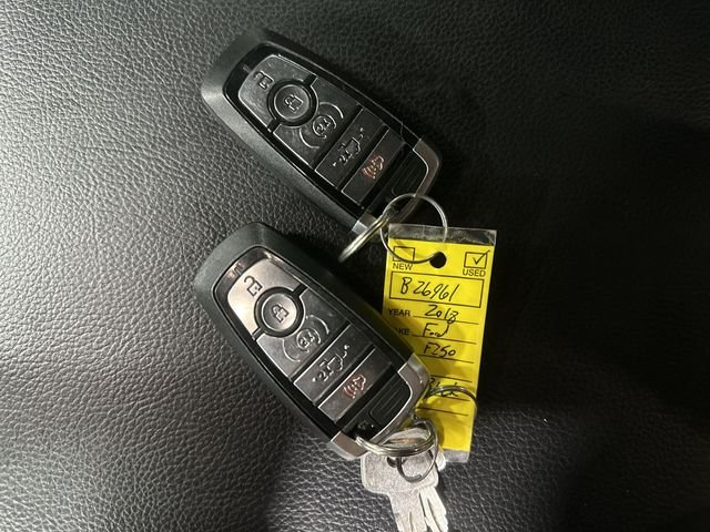 Used 2018 Shadow Black Ford Lariat image 33