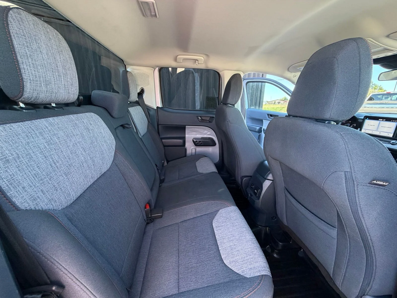 Used 2022 Silver Ford XLT image 29