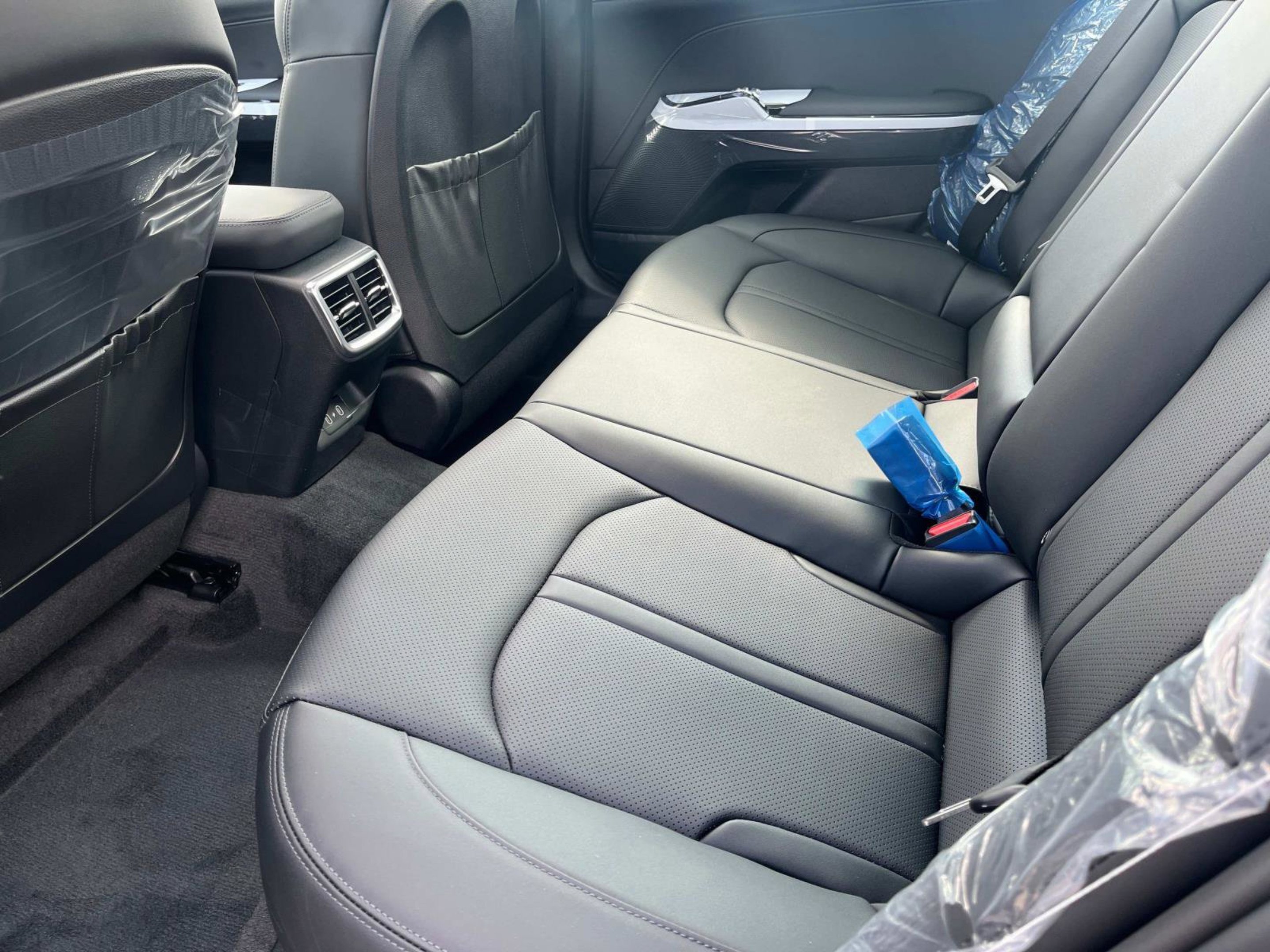 2025 Kia K5 EX - Photo 20