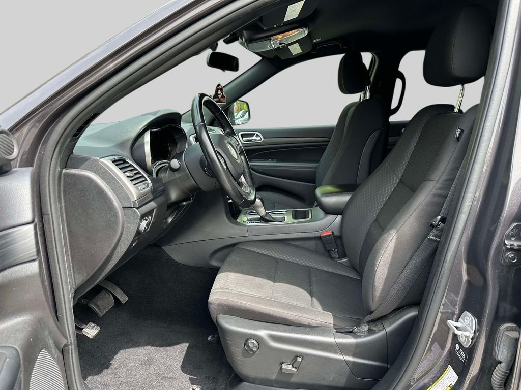 Used 2021 Gray Jeep Laredo E image 12