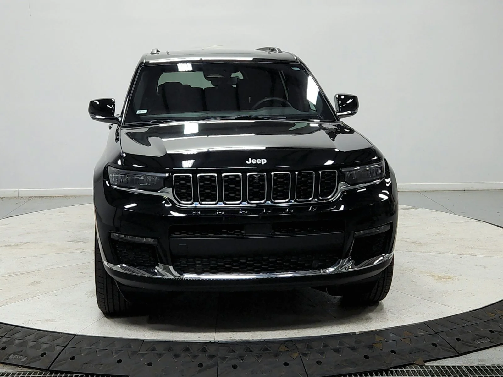 Used 2025 Black Jeep Limited image 3