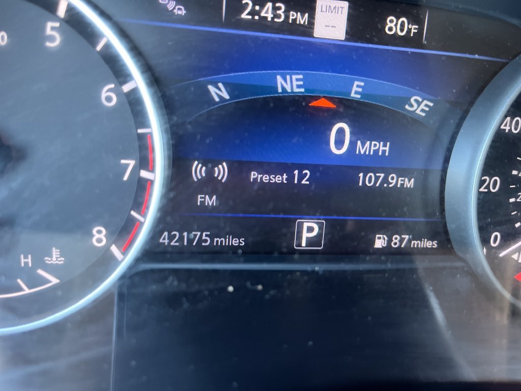 Used 2023 Silver Nissan SL image 16