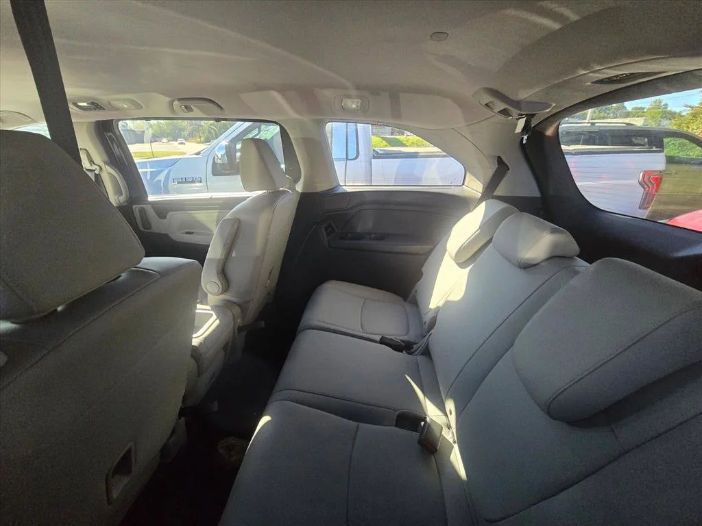 Used 2020 Blue Honda EX-L image 6