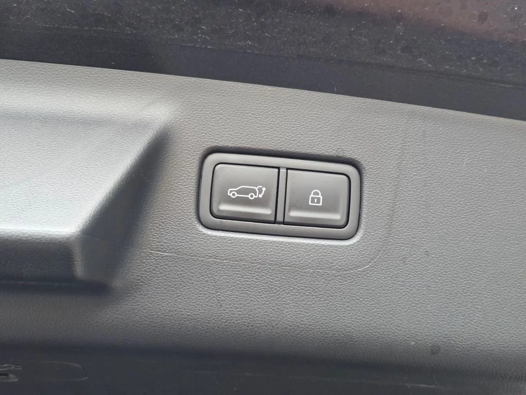Used 2026 Black Hyundai Calligraphy image 16