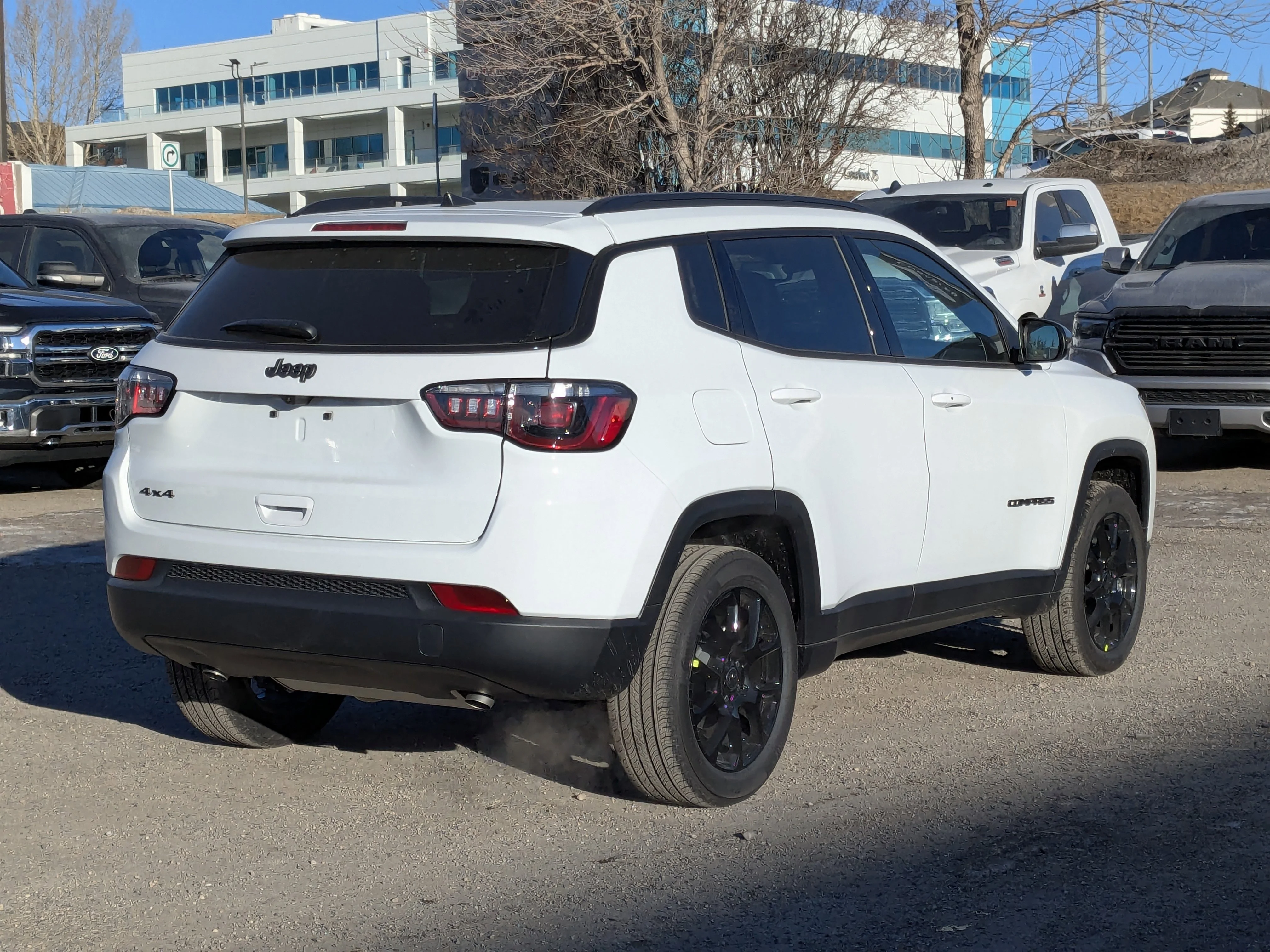 New 2026 White Jeep North - Altitude Special Edition/18Black Wheels image 8