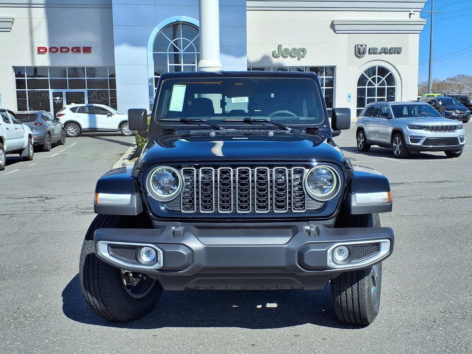 New 2026 Black Clear-Coat Exterior Paint Jeep Sahara image 7