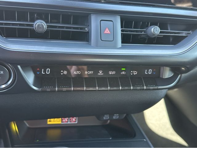 2026 Lexus UX Hybrid 300h Premium - Photo 30