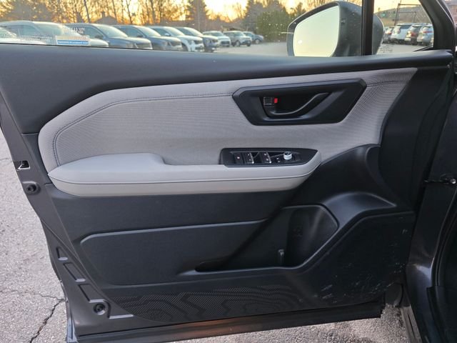 Used 2025 Gray Metallic Subaru Premium image 26