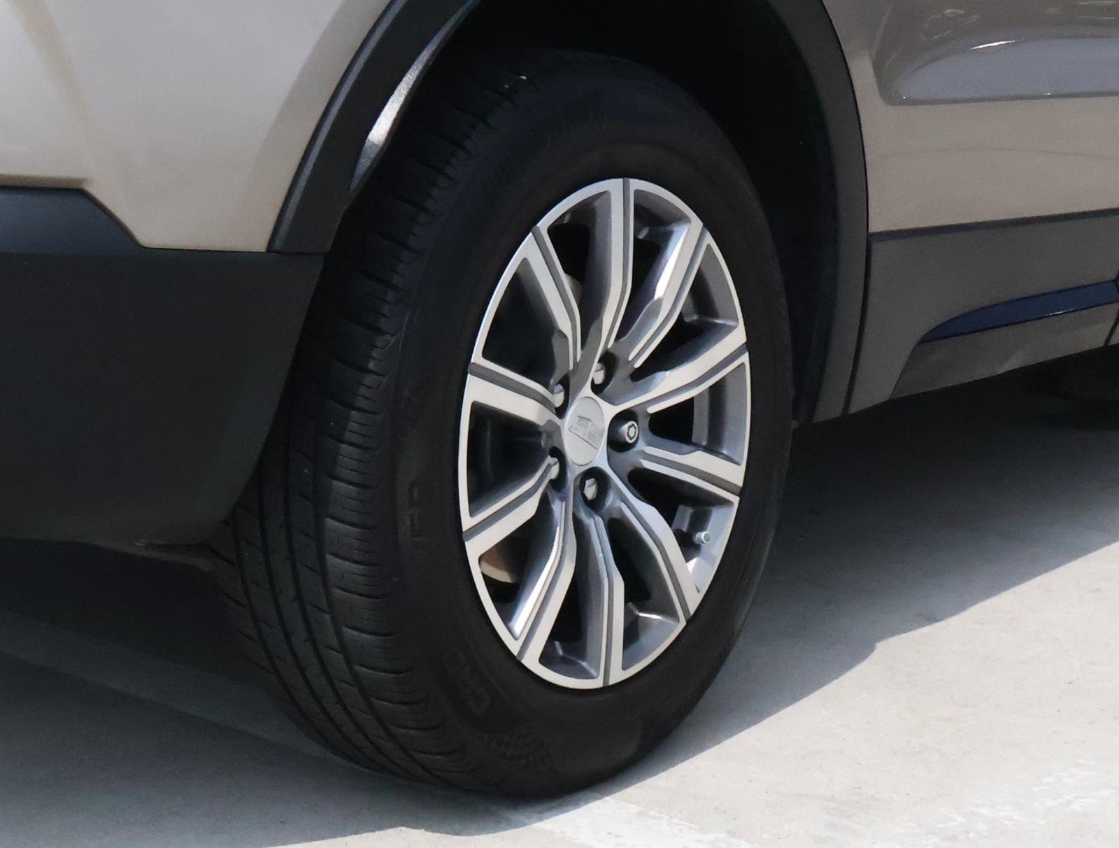 2023 Cadillac XT4 Sport - Photo 11