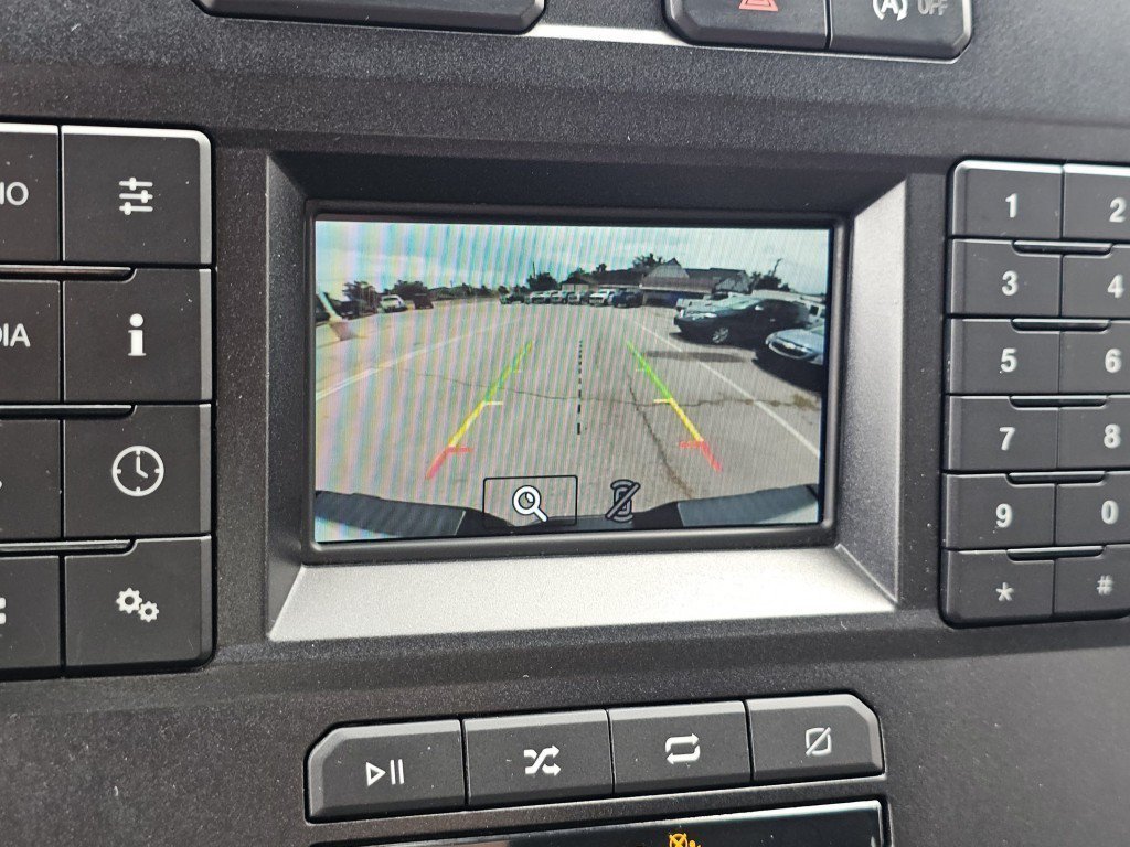 Certified Used 2018 Oxford White Ford XLT image 8