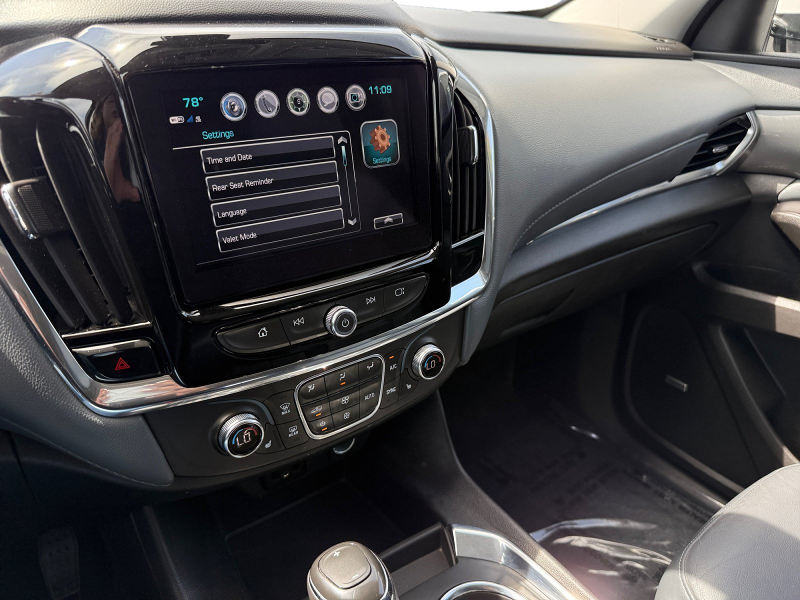Used 2019 Summit White Chevrolet 3LT image 12