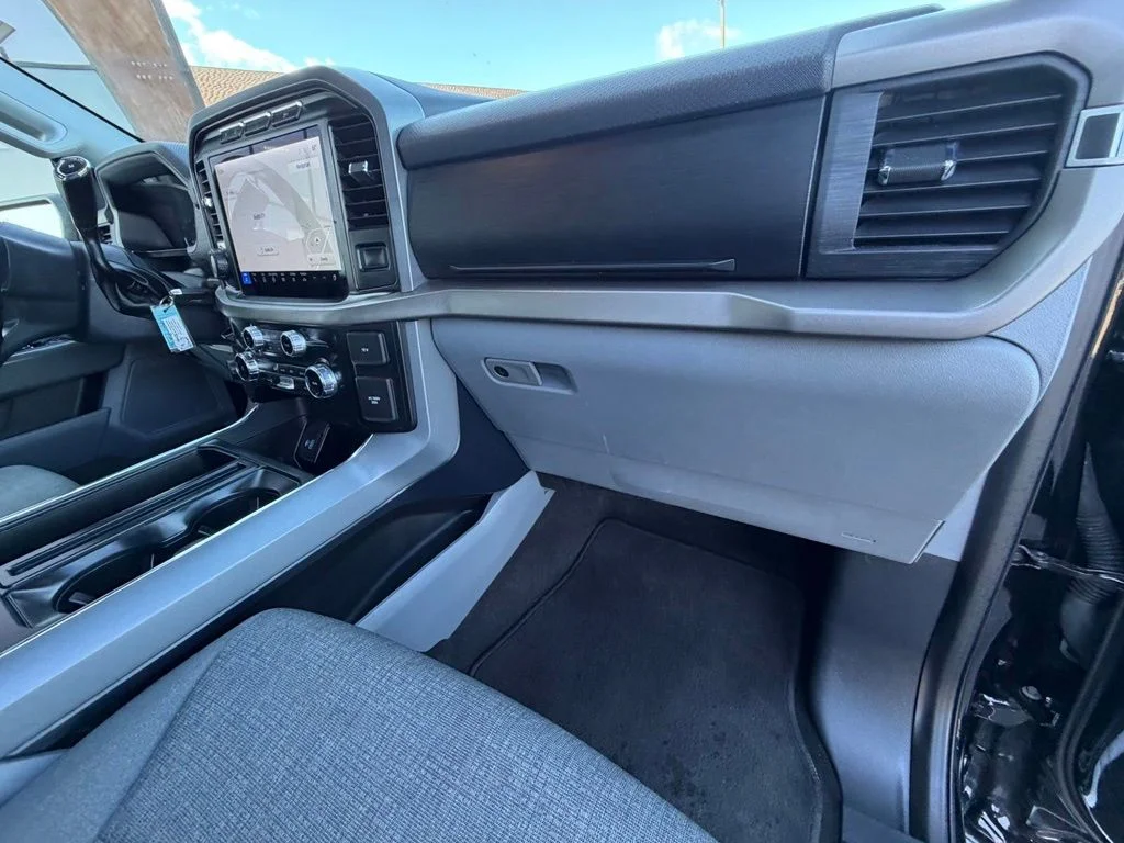 Used 2024 Black Ford XLT image 45