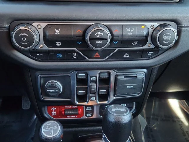 Used 2025 Red Jeep Rubicon 4xe image 39