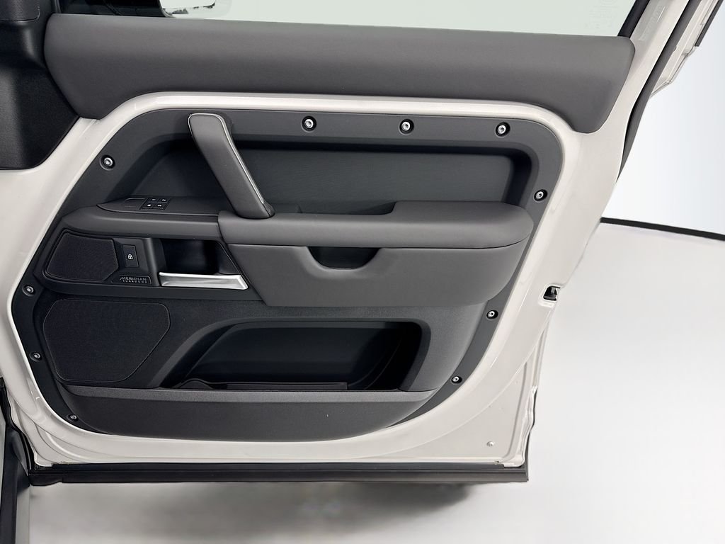 New 2026 Borasco Grey LAND ROVER X-Dynamic SE image 23