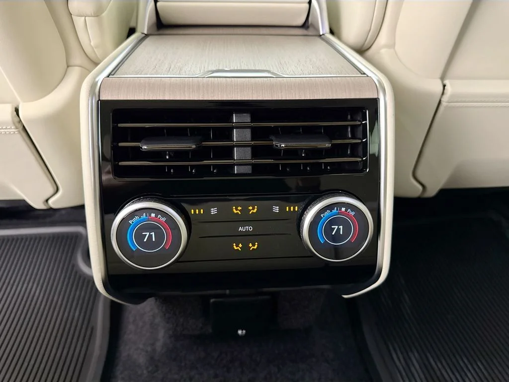 New 2026 Varesine Blue Land Rover Autobiography image 27