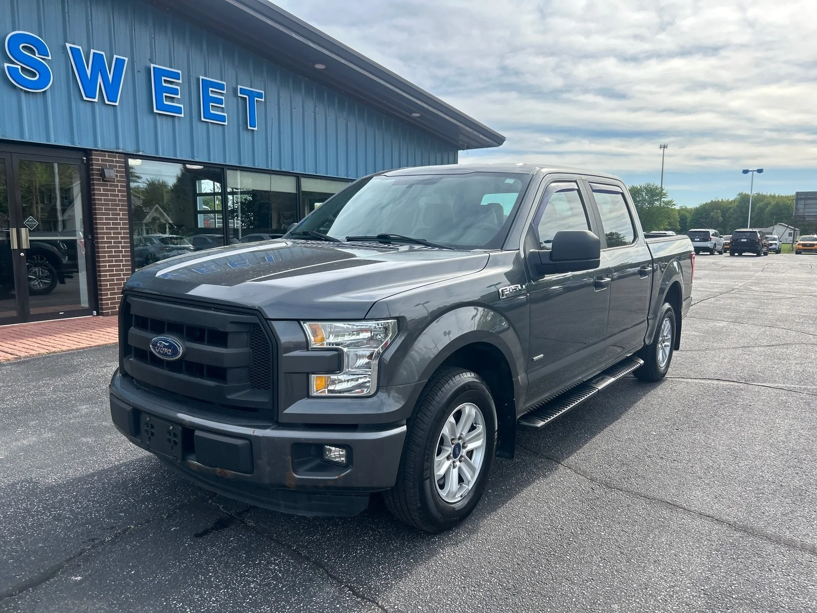 Used 2015 Ford F-150 XL with VIN 1FTEW1CPXFFA62255 for sale in North Kingsville, OH