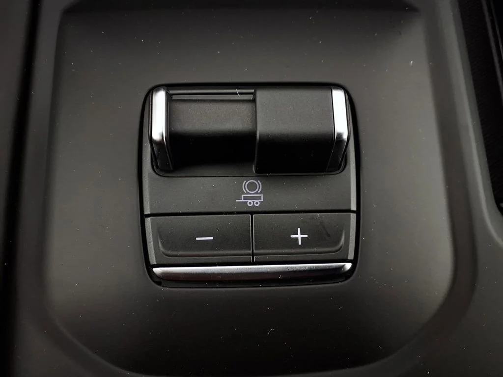 New 2026 Summit White GMC Denali Ultimate image 22