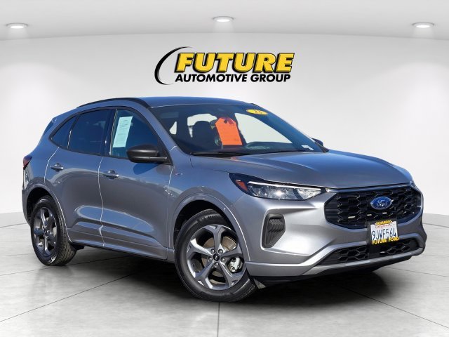 Used 2023 Silver Ford ST-Line image 1