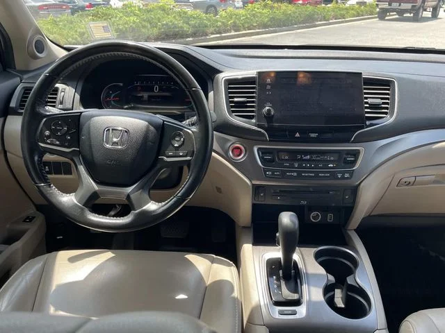 Used 2019  Honda EX-L image 13