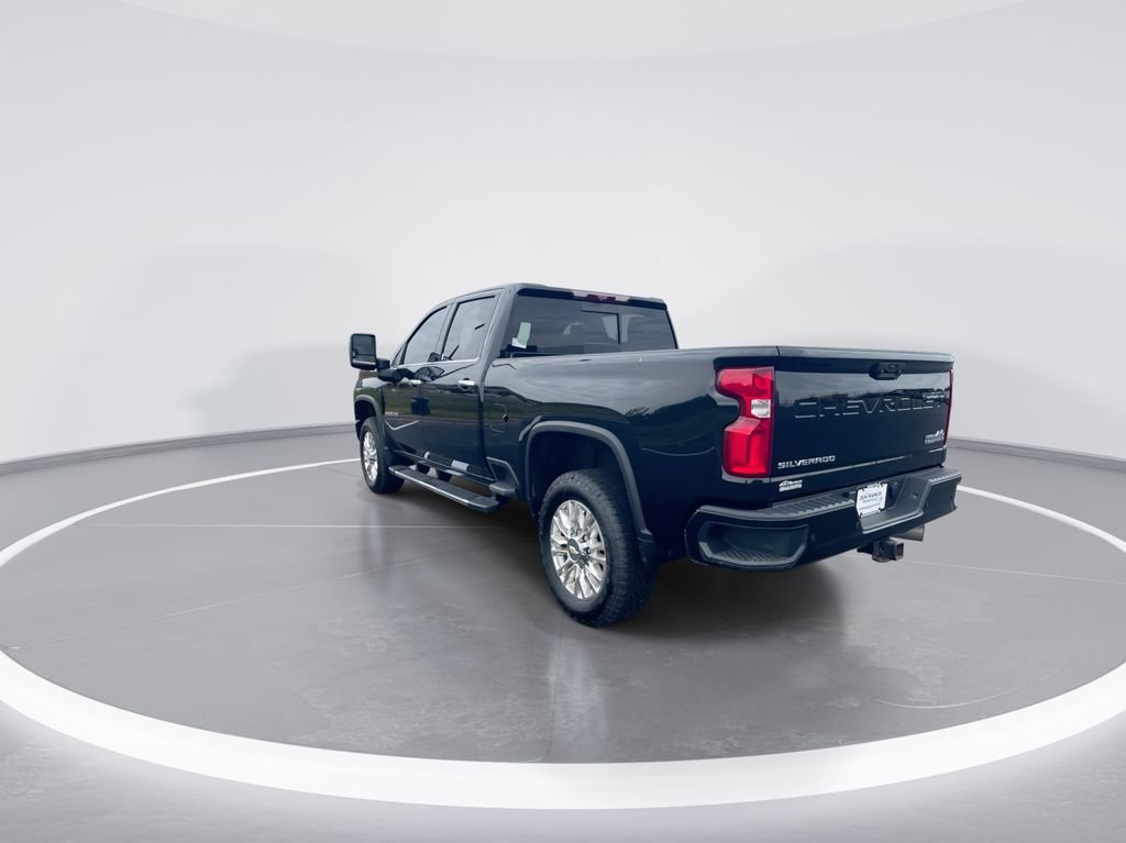 Used 2023 Black Chevrolet High Country image 6