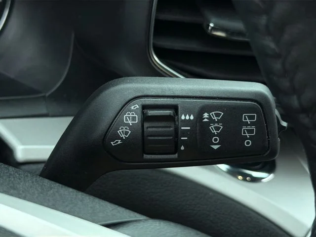 Used 2023 Blue Ford XLT image 31