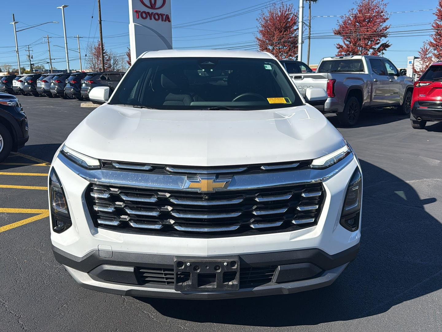 Used 2025 Summit White Chevrolet AWD LT image 8