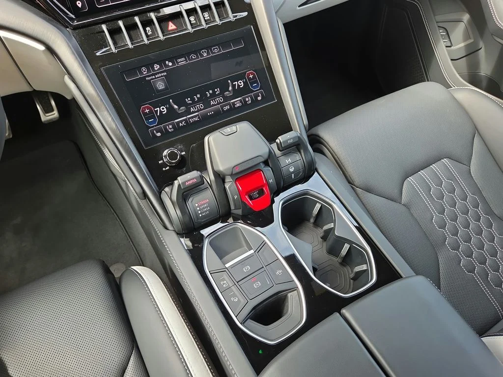 Used 2024 White Lamborghini S image 14