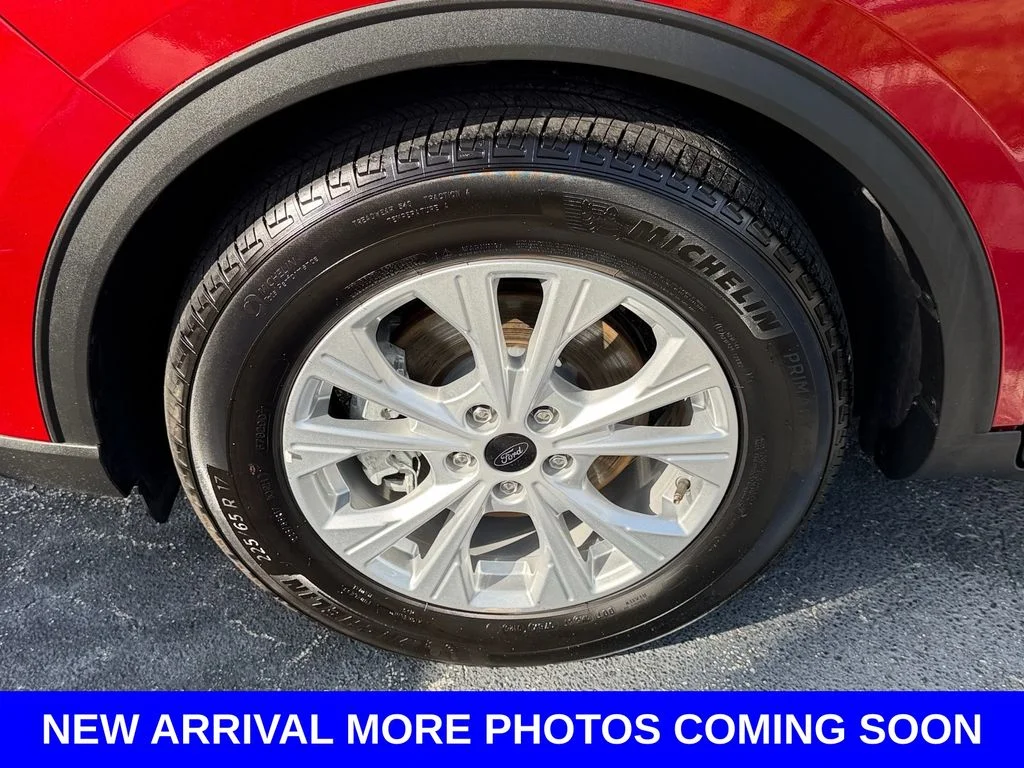 Used 2025 Red Ford Active image 19