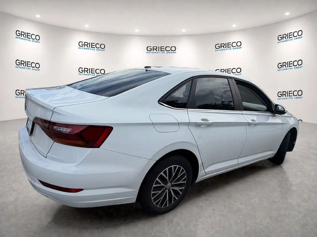 Used 2019 Pure White Volkswagen 1.4T SE image 7