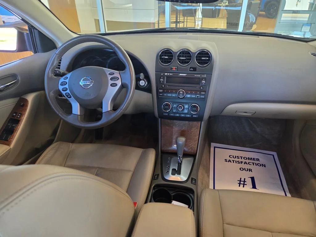 Used 2009 Super Black Nissan 2.5 SL image 29