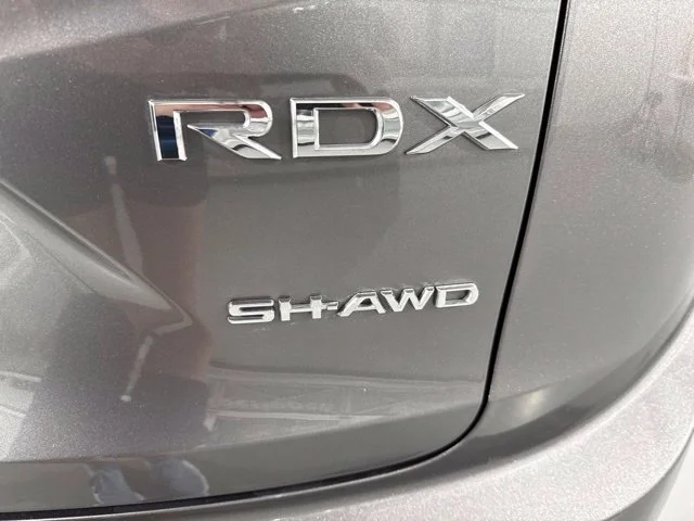 Used 2023  Acura Base image 8