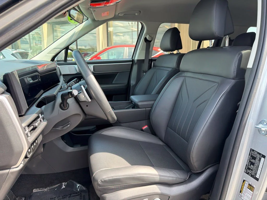 Used 2026 Silver Hyundai SEL image 12