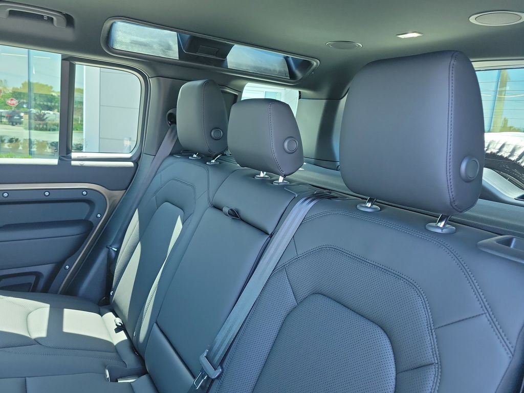 New 2026 Gondwana Stone Land Rover X-Dynamic SE image 14