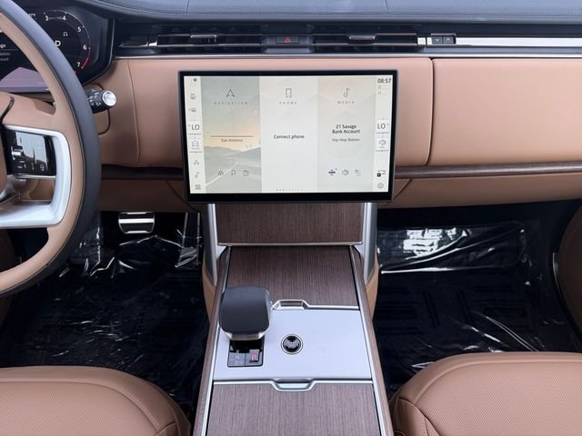 New 2026 Belgravia Green Land Rover SE image 15
