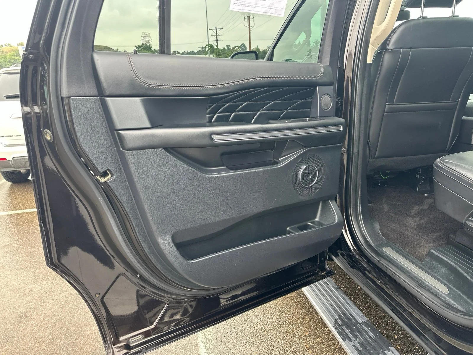 Used 2021 Brown Ford Platinum image 31