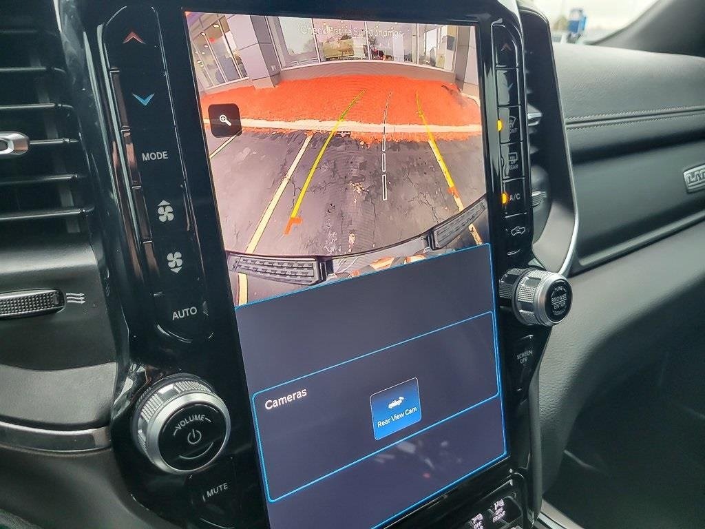 2023 RAM 1500 - Image 13