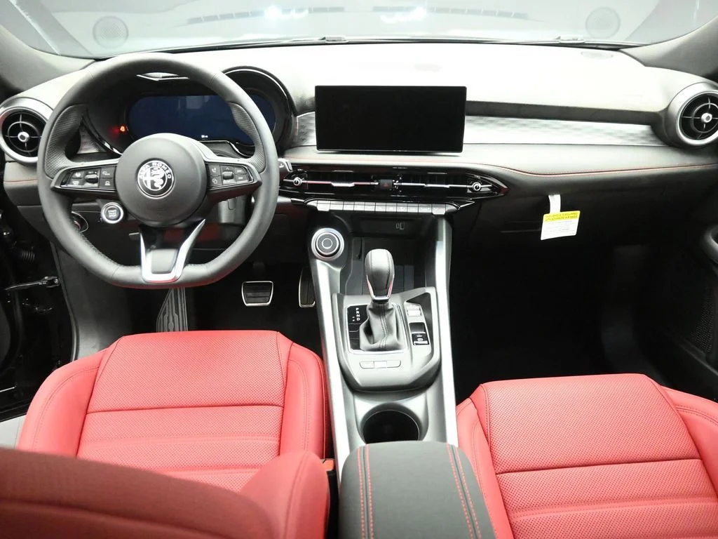 2026 Alfa Romeo Tonale Sprint - Photo 23