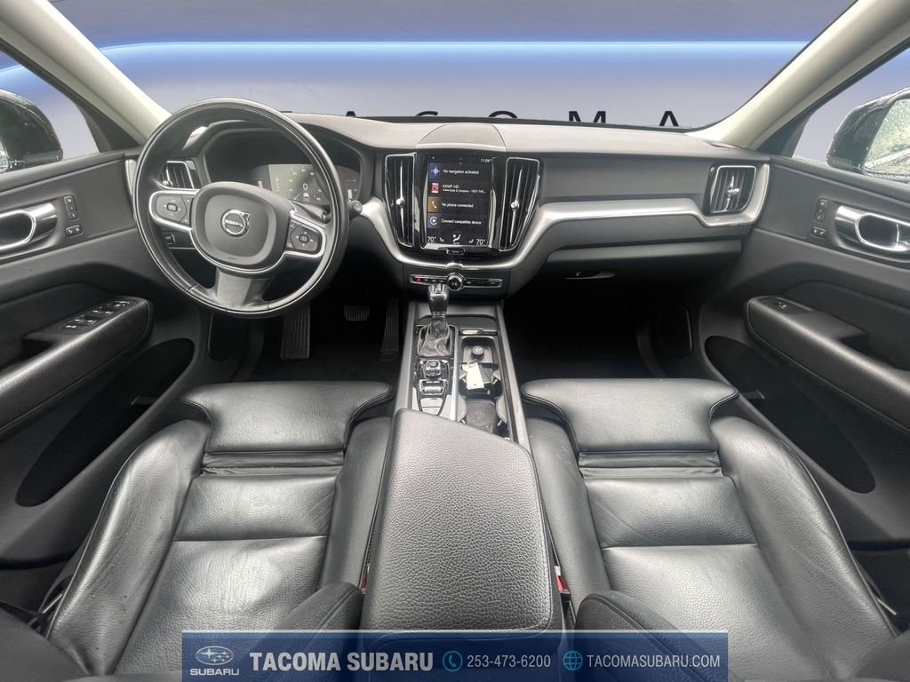 Used 2019 Black Volvo T5 Momentum image 12