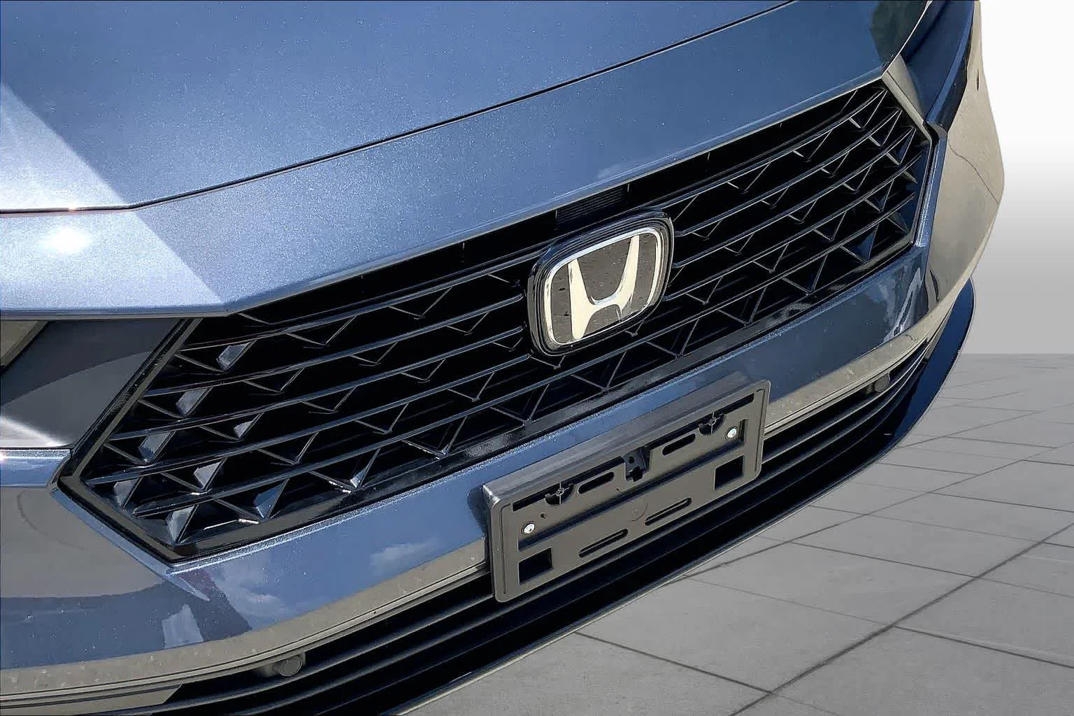 Used 2024 Meteorite Gray Metallic Honda EX-L image 30