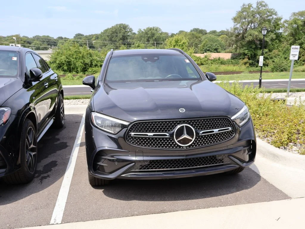 Certified Used 2023 Black Mercedes-Benz GLC 300 image 4
