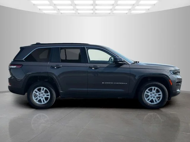 Certified Used 2024 Gray Jeep Laredo image 8