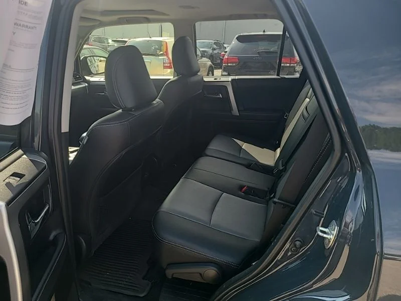 Used 2024  Toyota SR5 Premium image 12