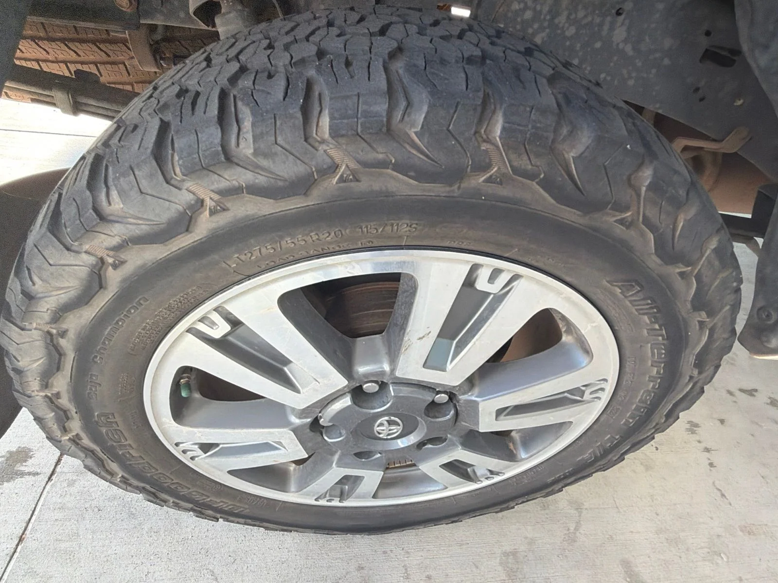 Used 2020 White Toyota Platinum image 25